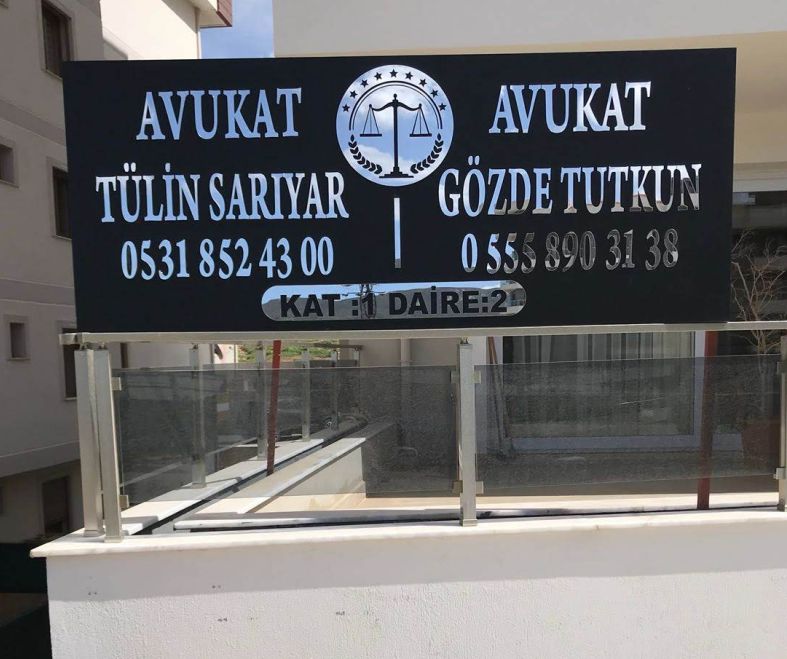 İzmir Avukat Tabelası