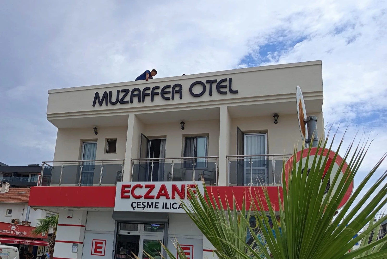 Çeşme Reklamcı Tabelacı – Profesyonel Tabela ve Reklam Hizmetleri